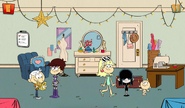 Welcome to the Loud House Lori and Leni's Room