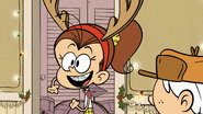 S2E01 Luan's telling a Christmas joke