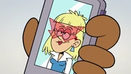 S7E09B Stella sees she needs Astrid's signature glasses.png (1.71 MB)