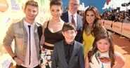 Jack and the cast of The Thundermans