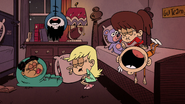 S7E17 The Louds siblings sleeping together with their cousins