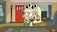 Lana disguised as Leni.