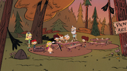 S6E10A The Louds are at a picnic table