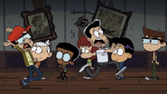 S03E20A Men running