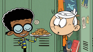 S4E20B Clyde introduces Lincoln to his cookies