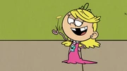 S6E18B Lola's wavy disconnected hand