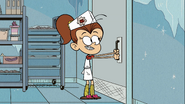 S6E13B Benny locks Luan in the freezer