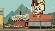 S03E01 Mud flap cafe