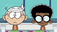 S4E9B Lincoln and Clyde terrified