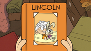 S2E23B Lincoln's baby book