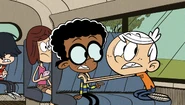 S2E09A Lincoln and Clyde on the bus