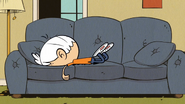 S2E07B Linc face plant on couch