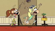 S1E03B Luan chases Leni with a fake spider