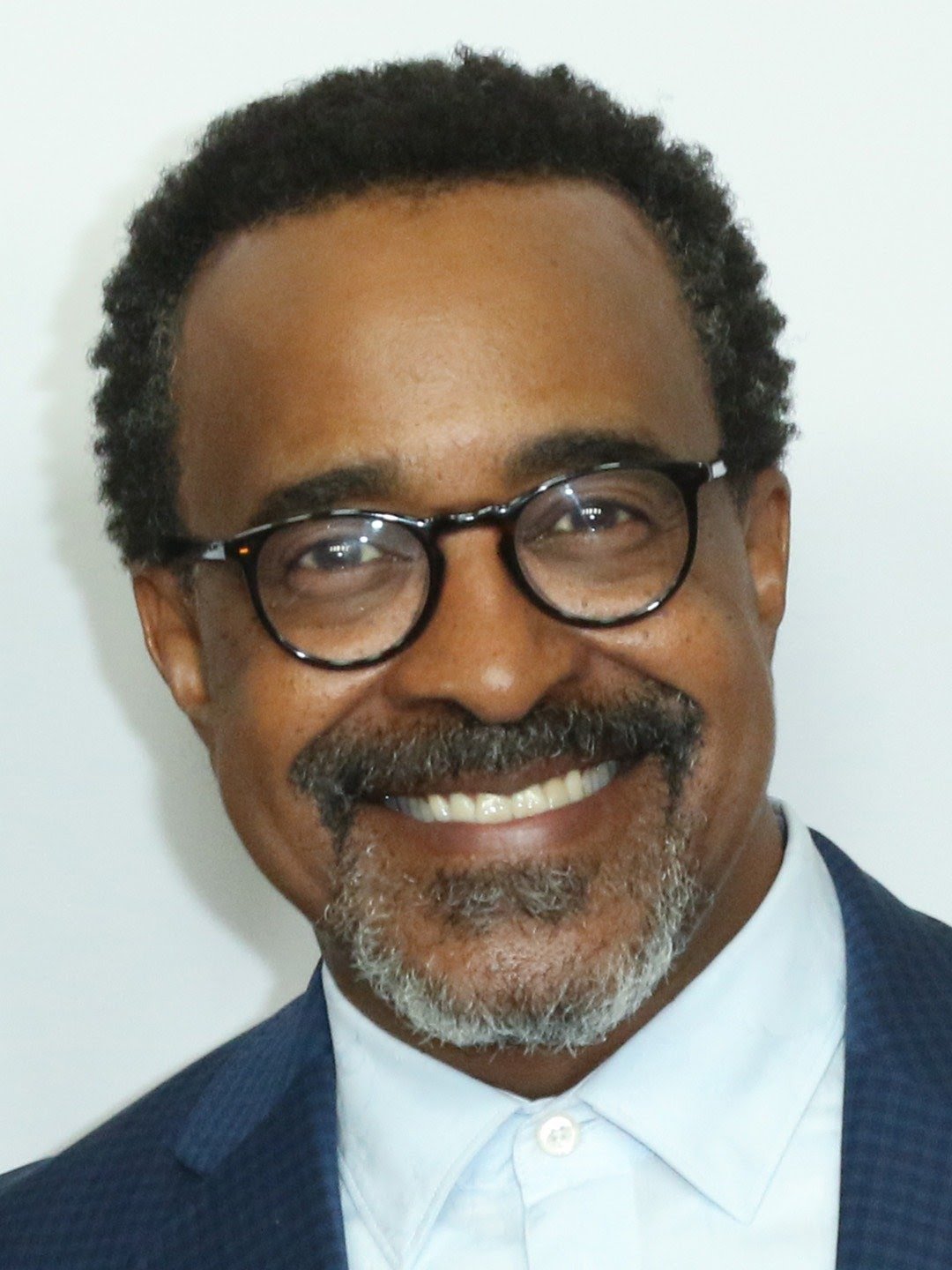 Disney+ Star Wars Series THE MANDALORIAN Has Cast Tim Meadows in Season 3 — GeekTyrant