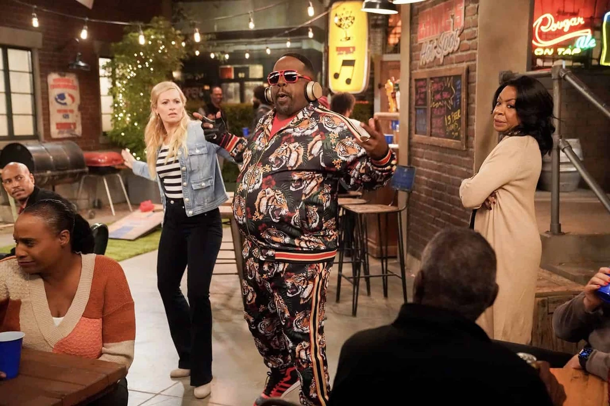 to the Cornhole The Neighborhood Wiki Fandom