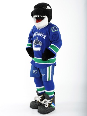 NHL 18 Mascot Cam on Ice  Fin (Vancouver Canucks) 