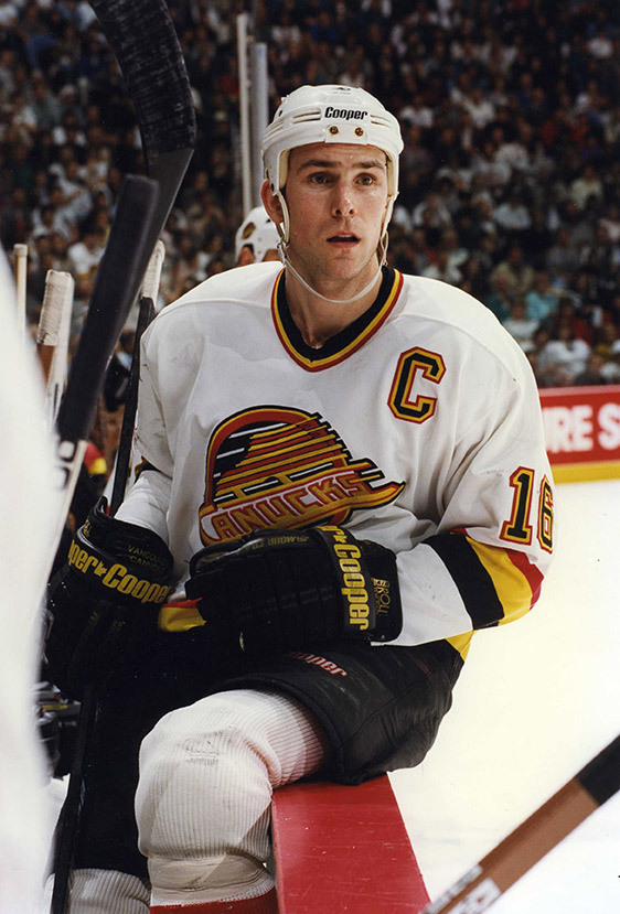 Trevor Linden as a rookie wearing number 49, Vancouver Canucks, NHL, Hockey