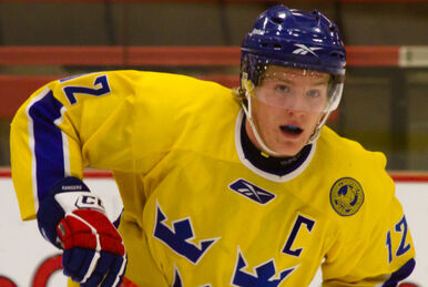 Ivan Hlinka: Nathan MacKinnon scores hat trick, Canada wins title