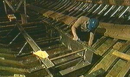 Cotton caulking is also used—that's the white material peeking out between the planks, with the oakum.