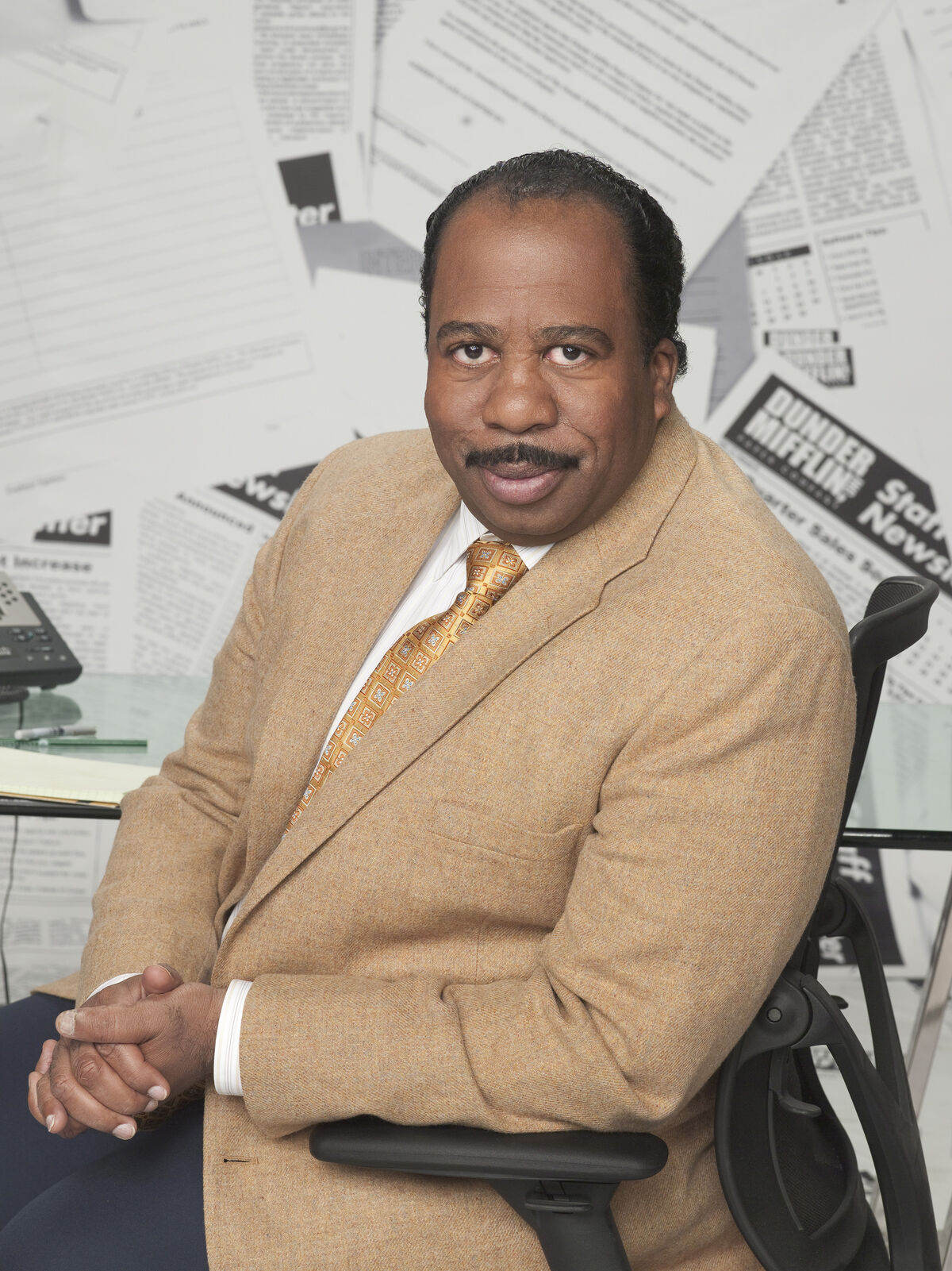 Stanley Hudson Dunderpedia The Office Wiki Fandom