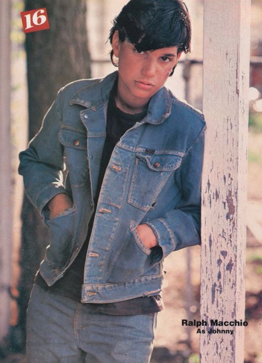 the outsiders characters johnny