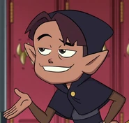 Mattholomule en su uniforme escolar original