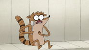 S5E12.090 Rigby Spoon-boning