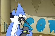 S4E10-Mordecai and his phone