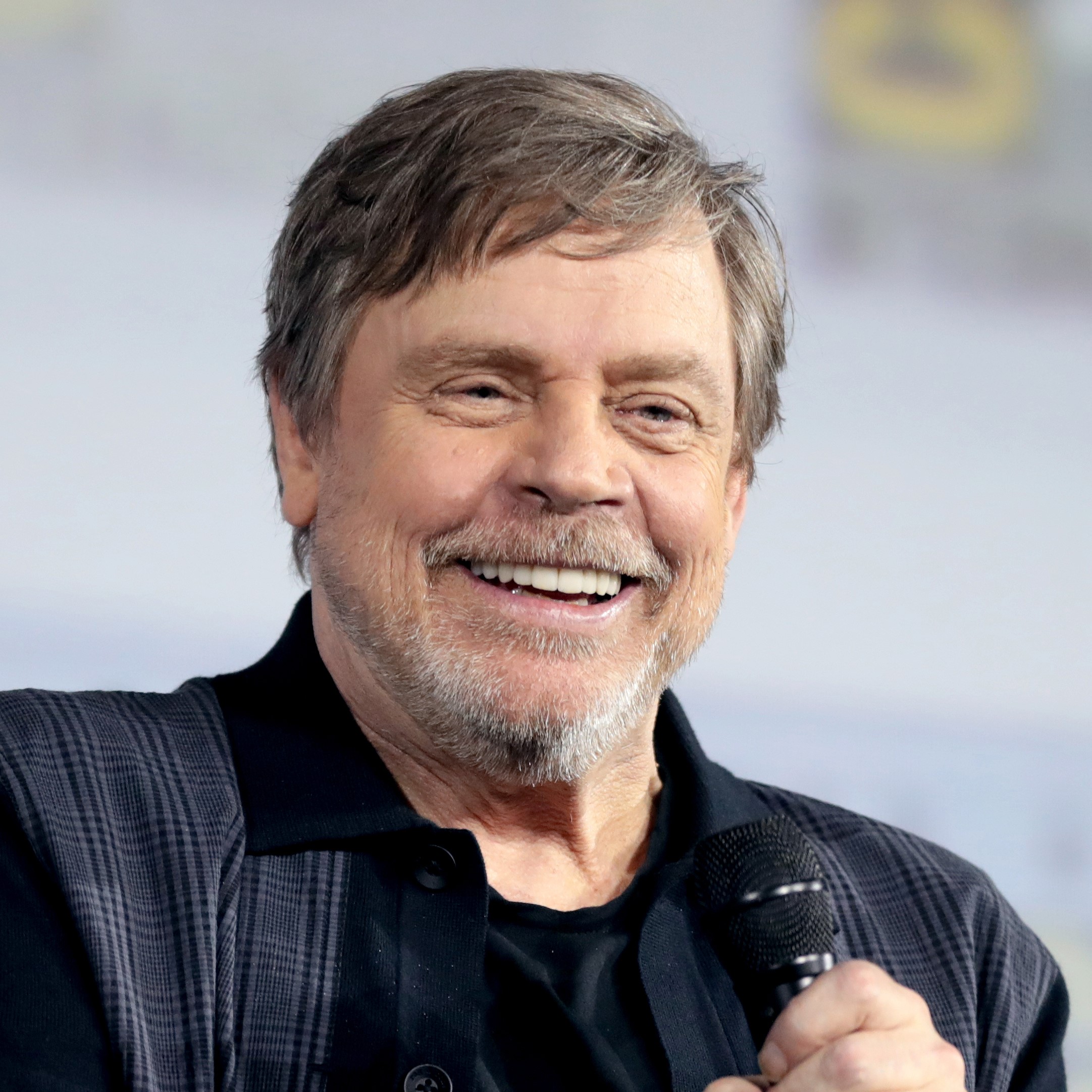 Mark Hamill's First Star Wars Meeting With George Lucas Ended In The Back  Of A Cop Car