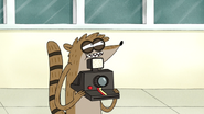 S4E26.009 Rigby is Ready to Take Pictures