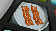 S7E17.159 Bacon on TV