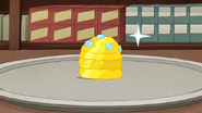 S7E26.123 Diamond-Encrusted Golden Burger