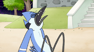 S8E01.033 Mordecai Screaming Stop