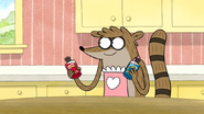 S5E32.065 Rigby with Food Coloring