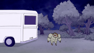 S4E35.078 Rigby Locked Outside the Van