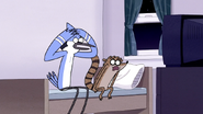 S7E04.083 Mordecai and Rigby are Scared