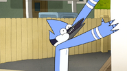 S6E06.164 Mordecai Imitating Rigby's Box Lifting 01