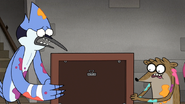 S5E24Mordecai and Rigby's Reaction to the New Portrait