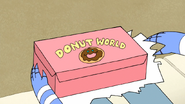 S7E06.019 Donut World Box