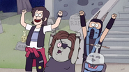 S7E09.005 The Guys Cheering