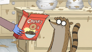 S7E01.090 Bum Mordecai Offering Rigby Chunky O's