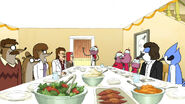 S05E12 Thanksgiving dinner