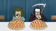 S4E34.111 Muscle Man and Death Begins the Hot Dog Eating Contest