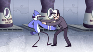 S4E36.186 Mordecai VS Security Guard 02