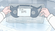 S8E20.033 Ice Tape for Pops