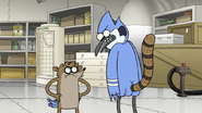 S8E17.045 Mordecai with Rigby's Butt