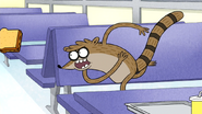 S6E03.014 Rigby Throwing His Sandwich