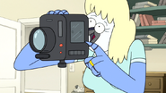 S6E01.052 Mordecai's Mom Brings Out the Camera