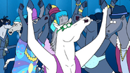 S7E10.007 Party Horse Finishes Dancing