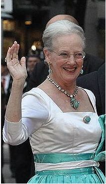 Queen II - Wikipedia